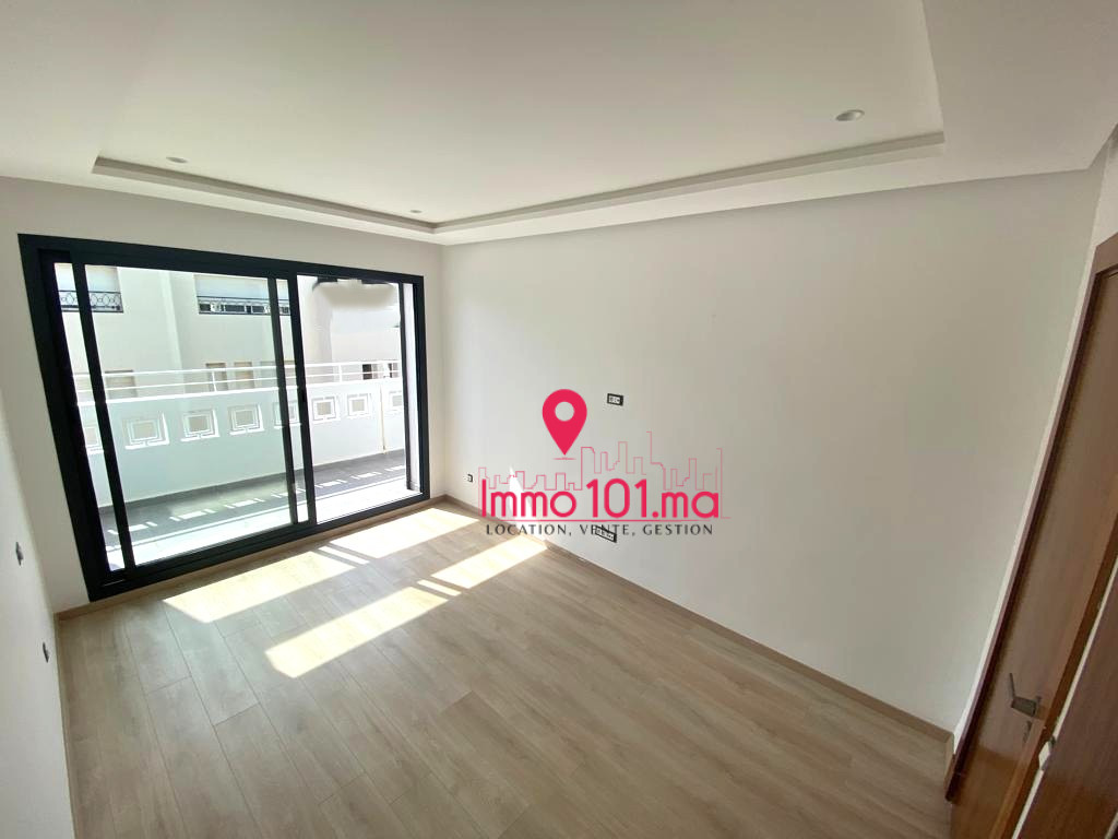 Location appartement à Hay Riad AGLAV2556